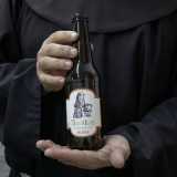 Il marchio figura anche sull�etichetta della birra principale: la �Iacobus�. Si tratta di una bevanda di 5-6 gradi che ha diverse versioni...